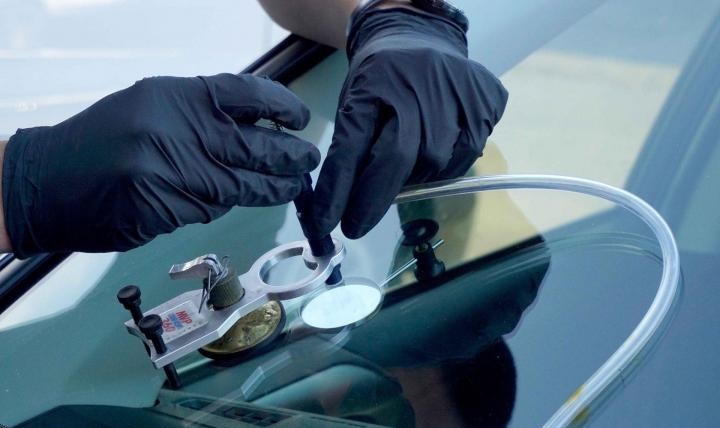 Ремонт сколов на автостёклах